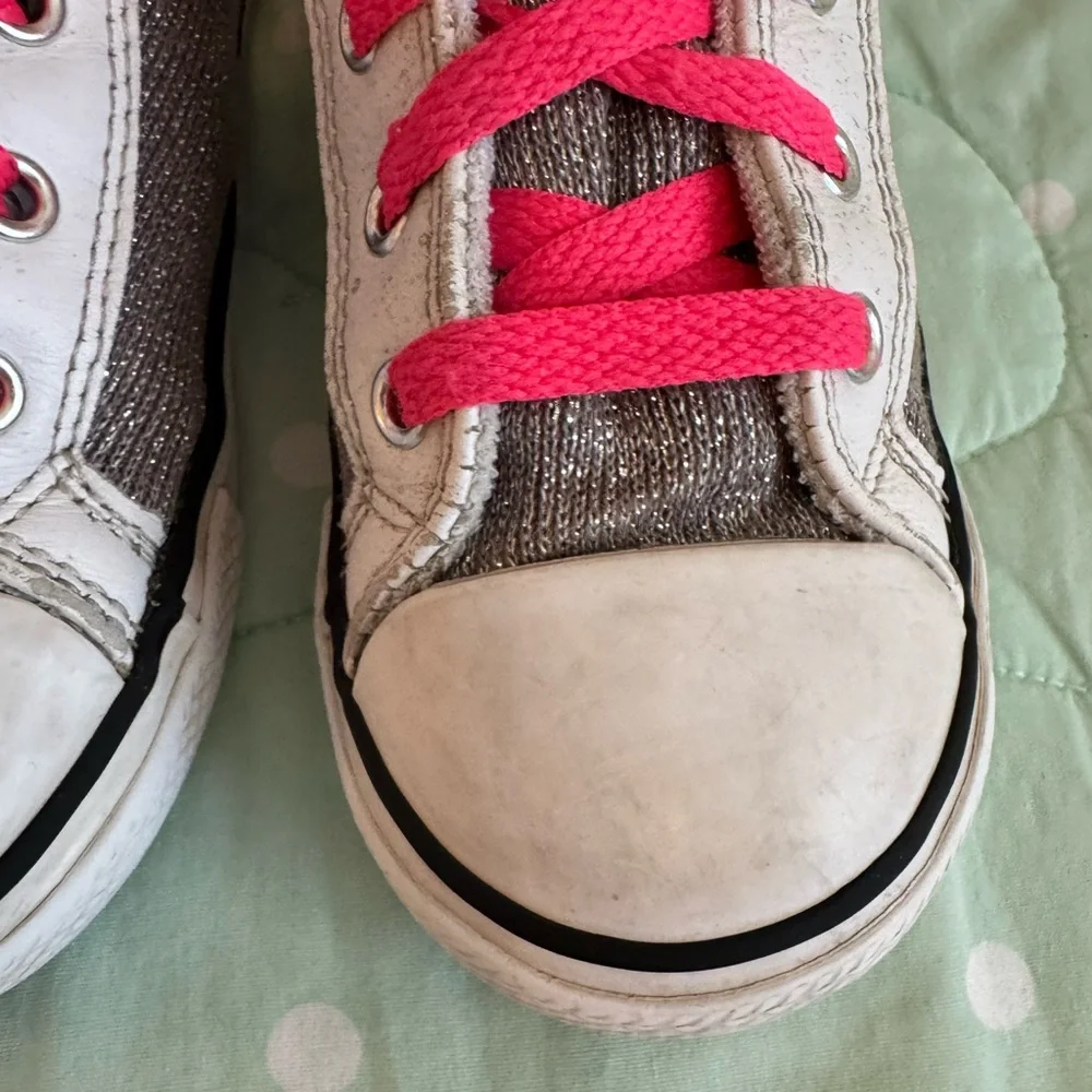 Converse Kids High-Top Sneakers with Pink and Gray Toddler size 10